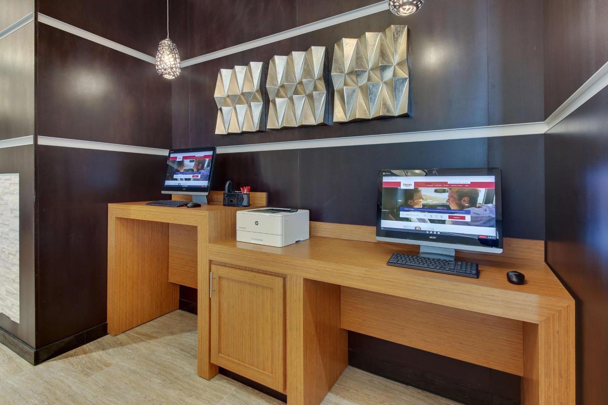 Drury Inn & Suites Cleveland 比奇伍德 外观 照片