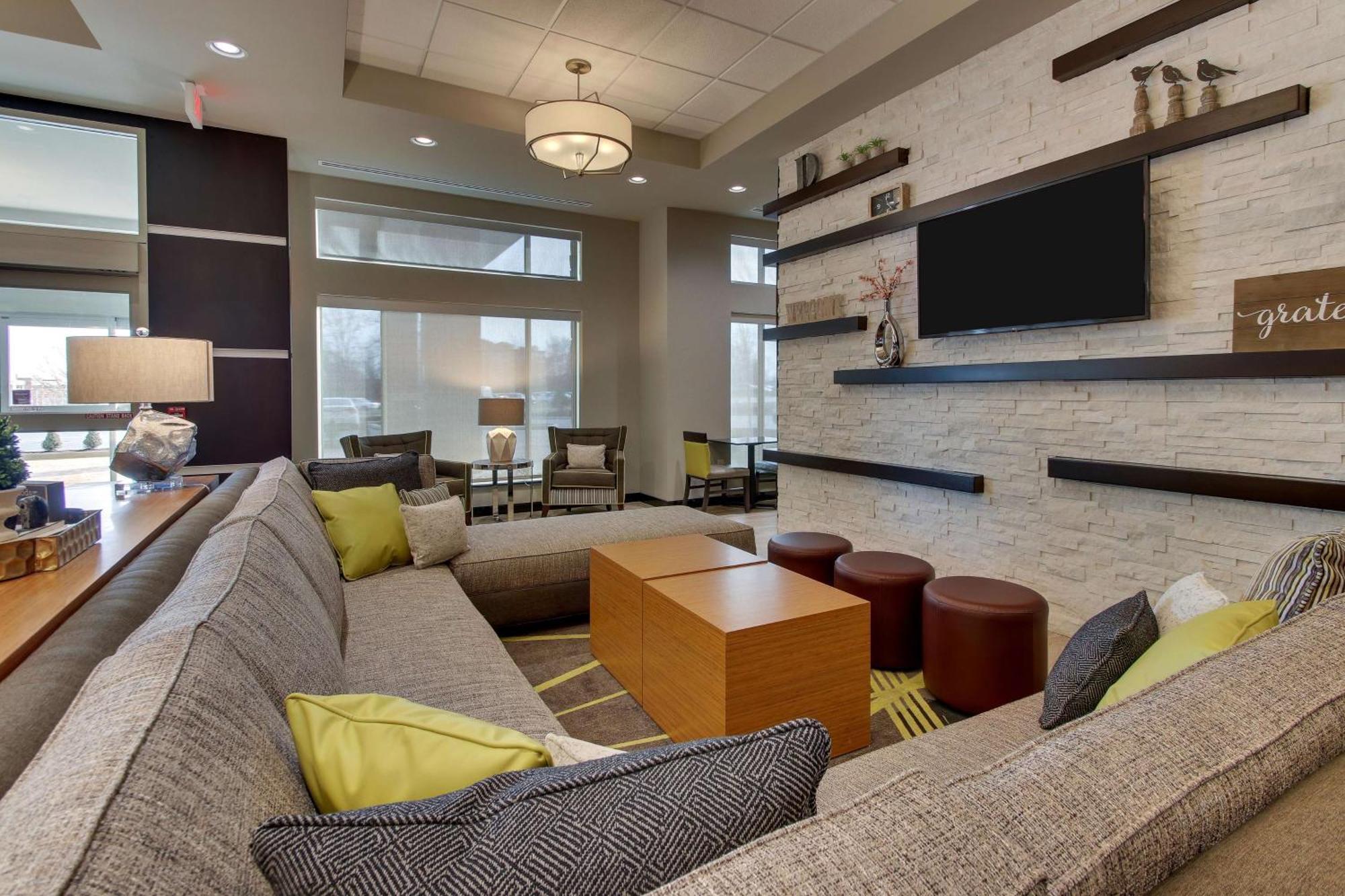 Drury Inn & Suites Cleveland 比奇伍德 外观 照片