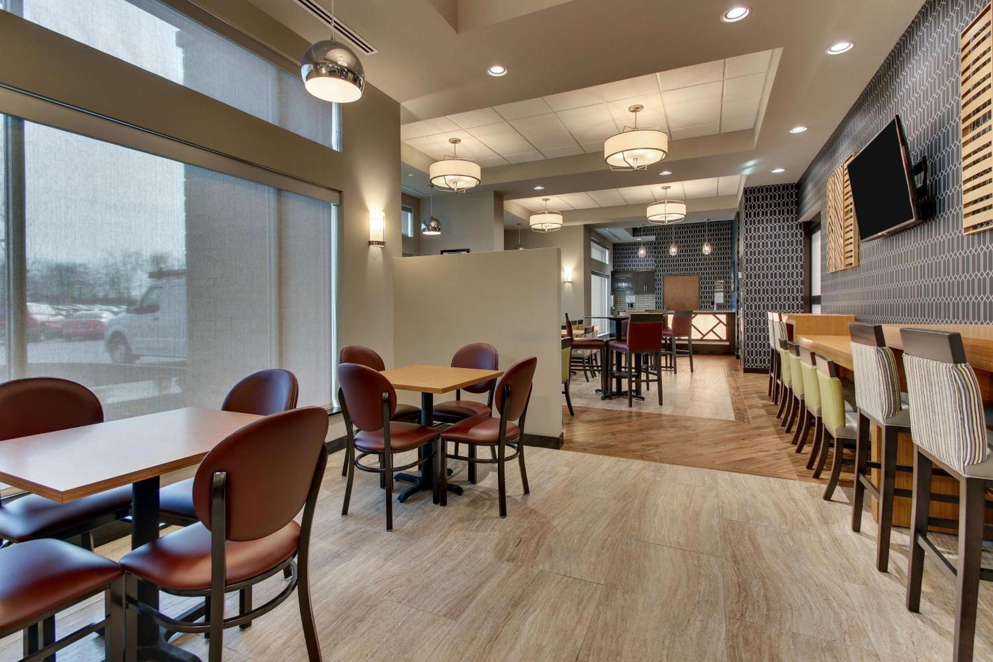 Drury Inn & Suites Cleveland 比奇伍德 外观 照片
